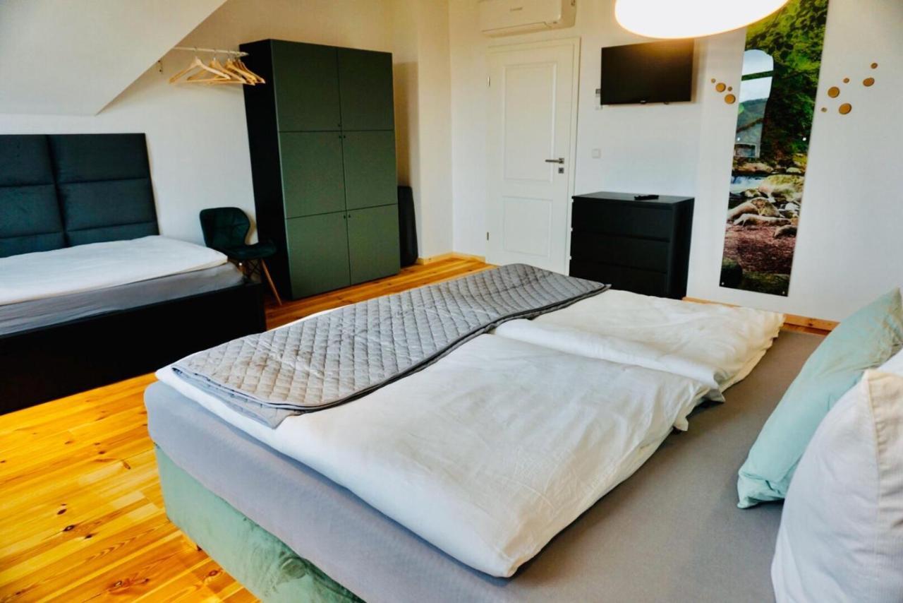 Fewo26 Im Sagenharz - Stilvolles Family-Apartment, 2 Sz, Klimaanlage, Wlan, Netflix & Free Parking ทาเลอ ภายนอก รูปภาพ